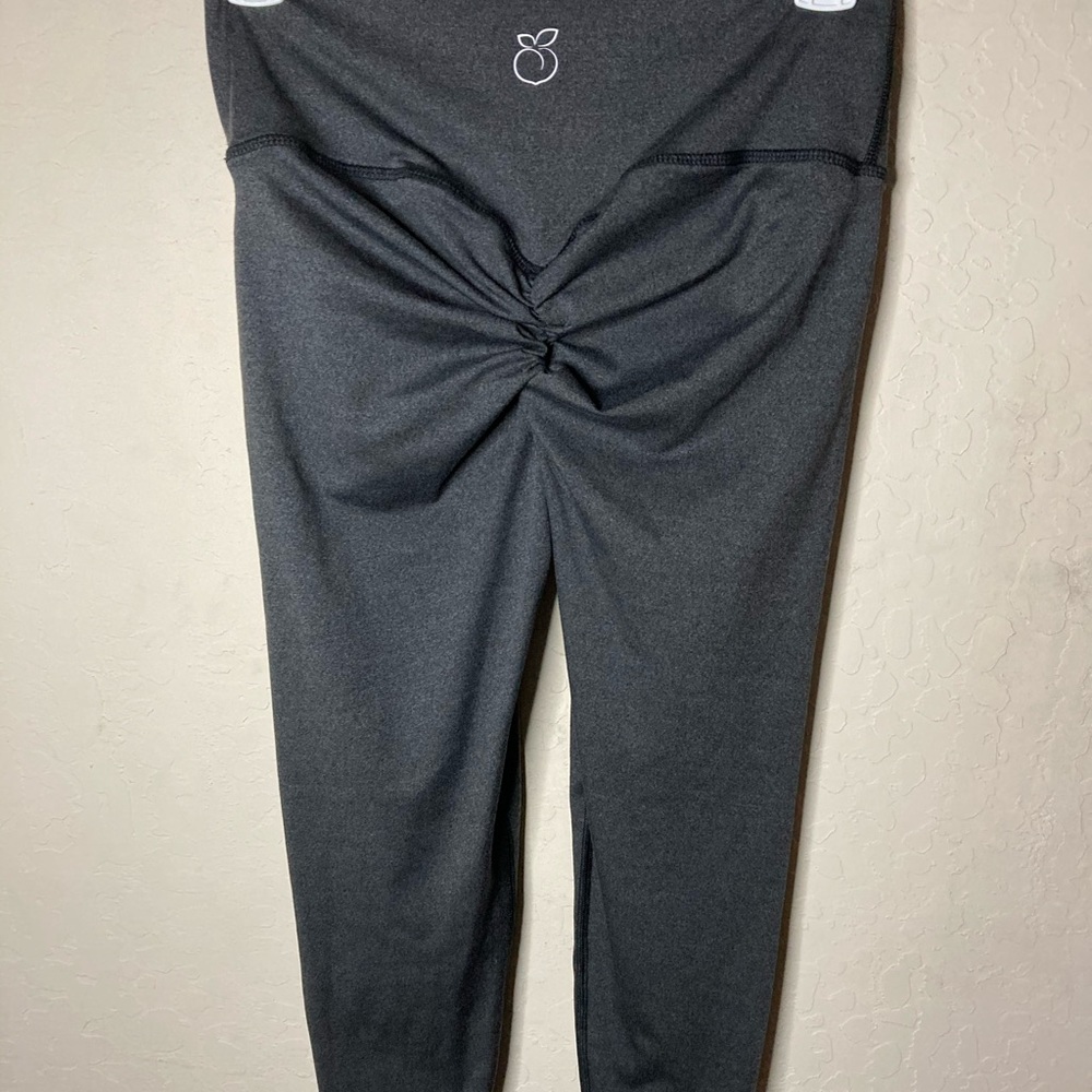 Scrunch butt leggings peachee collection